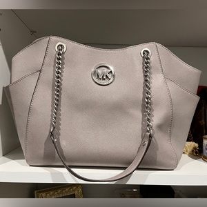 Michael Kors Jet Set Travel Large X Chained Tote